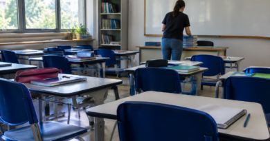 Escala 6x1: estudo projeta alta de 8% a 11% nas mensalidades escolares