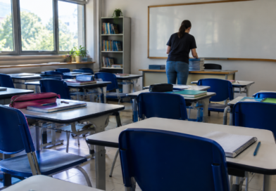 Escala 6x1: estudo projeta alta de 8% a 11% nas mensalidades escolares
