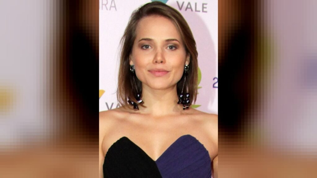 Letícia Colin